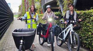 3 medewerkers van AZ Sint-Maarten met leasefiets