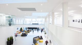 inkomhal van AZ Sint-Maarten