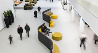 inkomhal van AZ Sint-Maarten